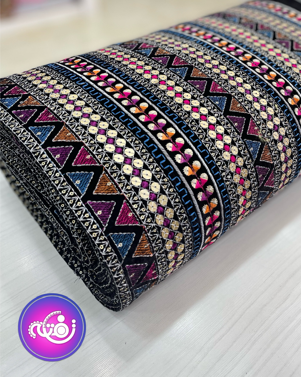 مخمل سوزن دوزی