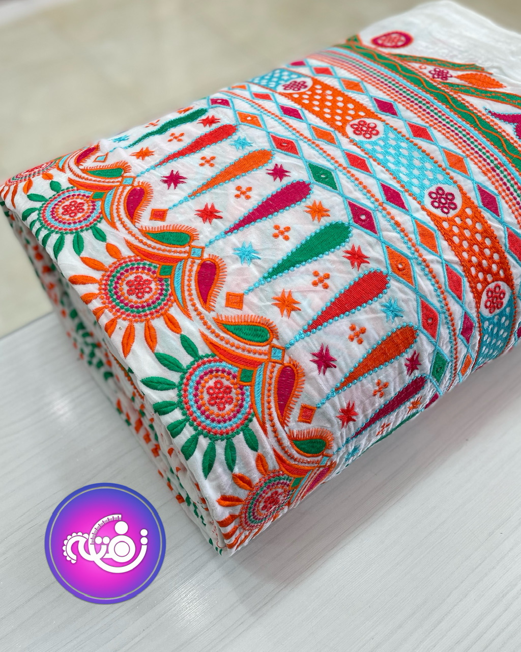 مخمل سوزن دوزی