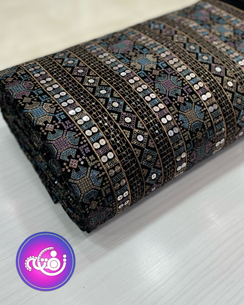 مخمل سوزن دوزی