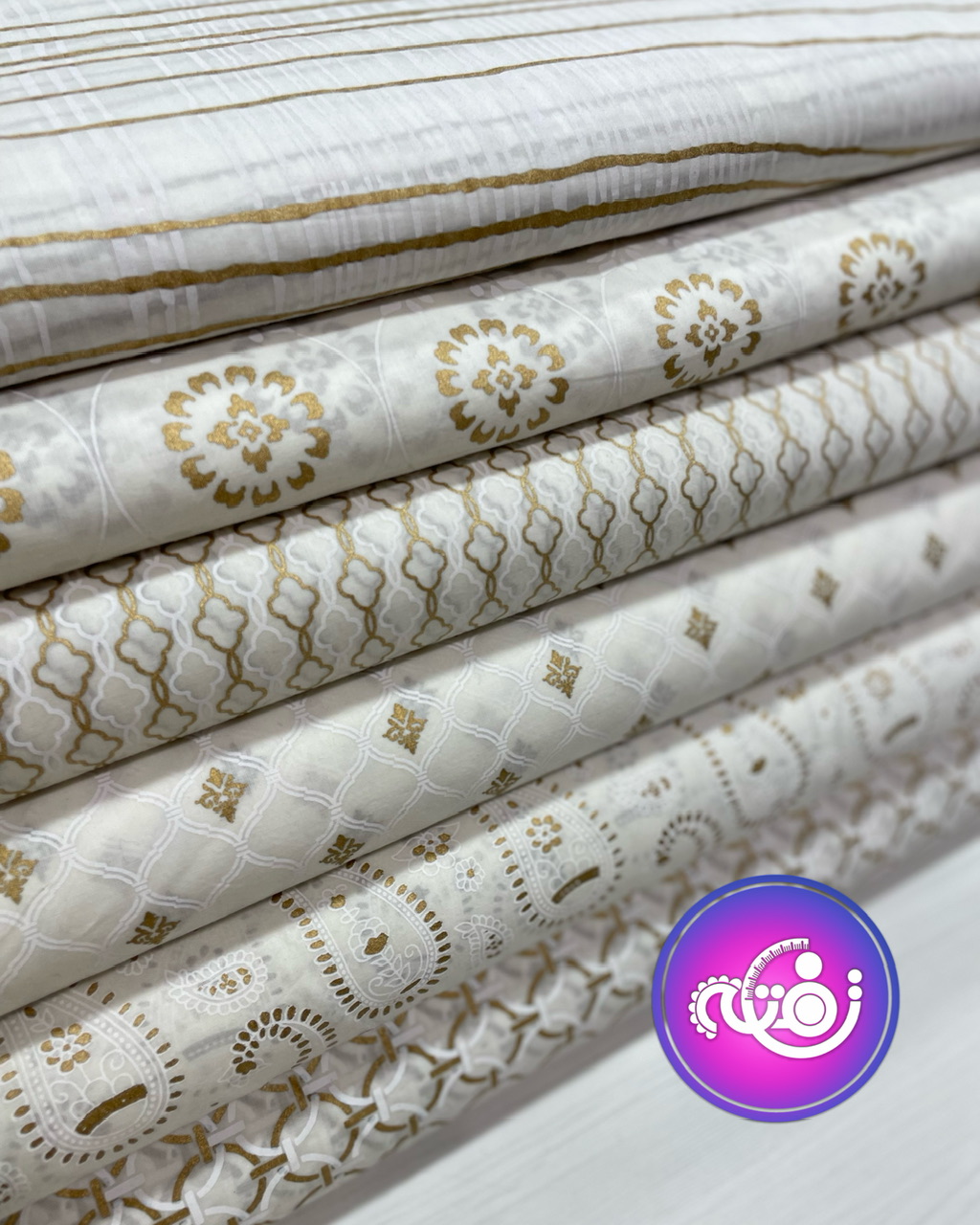 کتان طلاکوب