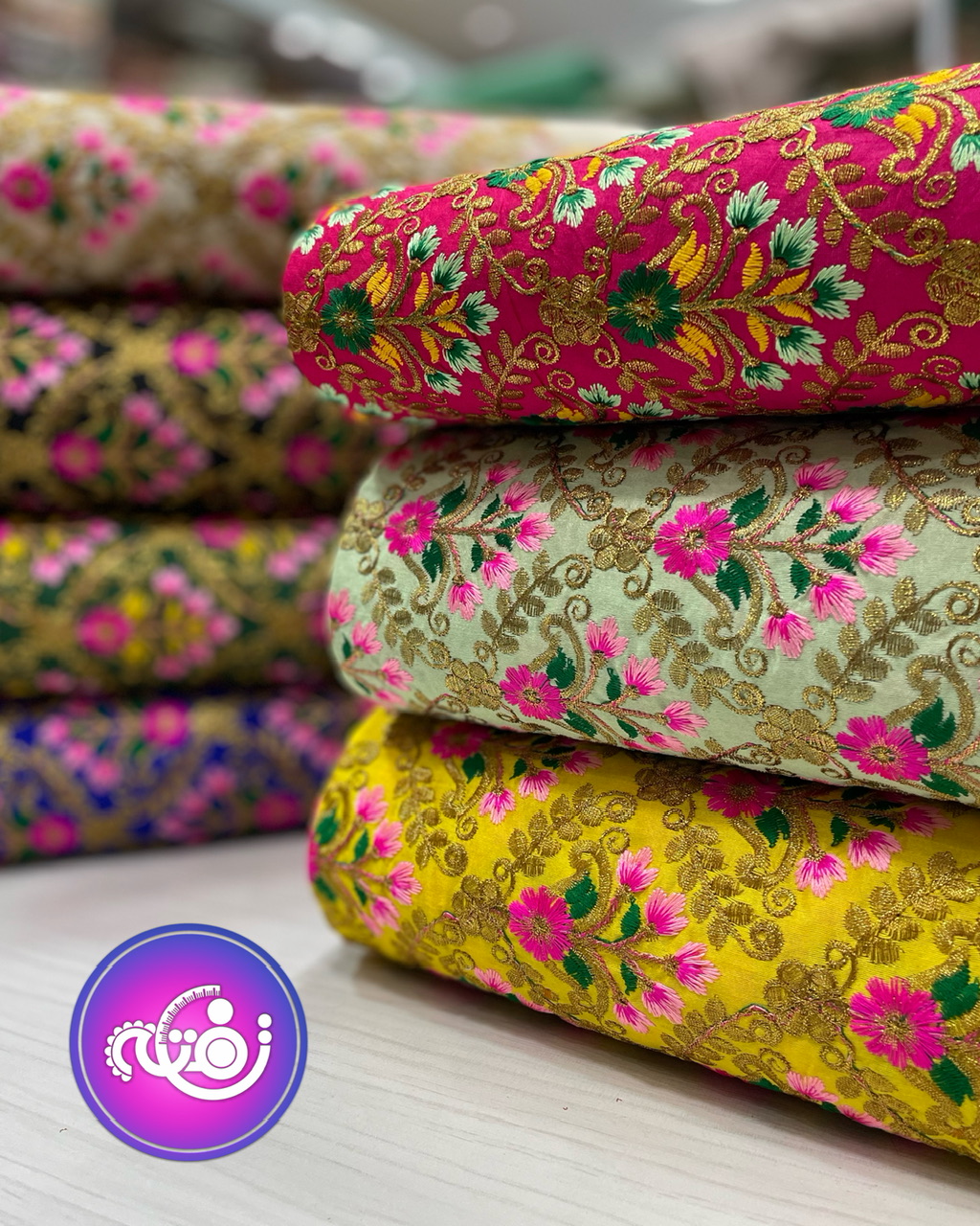 تافته سوزن دوزی گل طاووسی