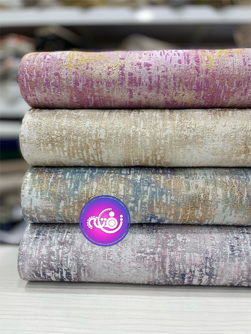 ژاکارد ابر و بادی