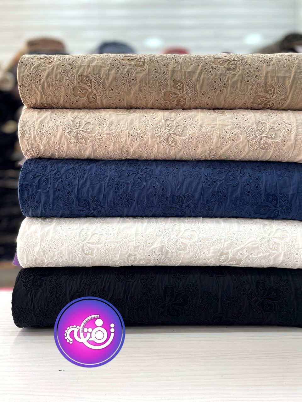 وال کسمه تور و قیطان و گلدوزی شده