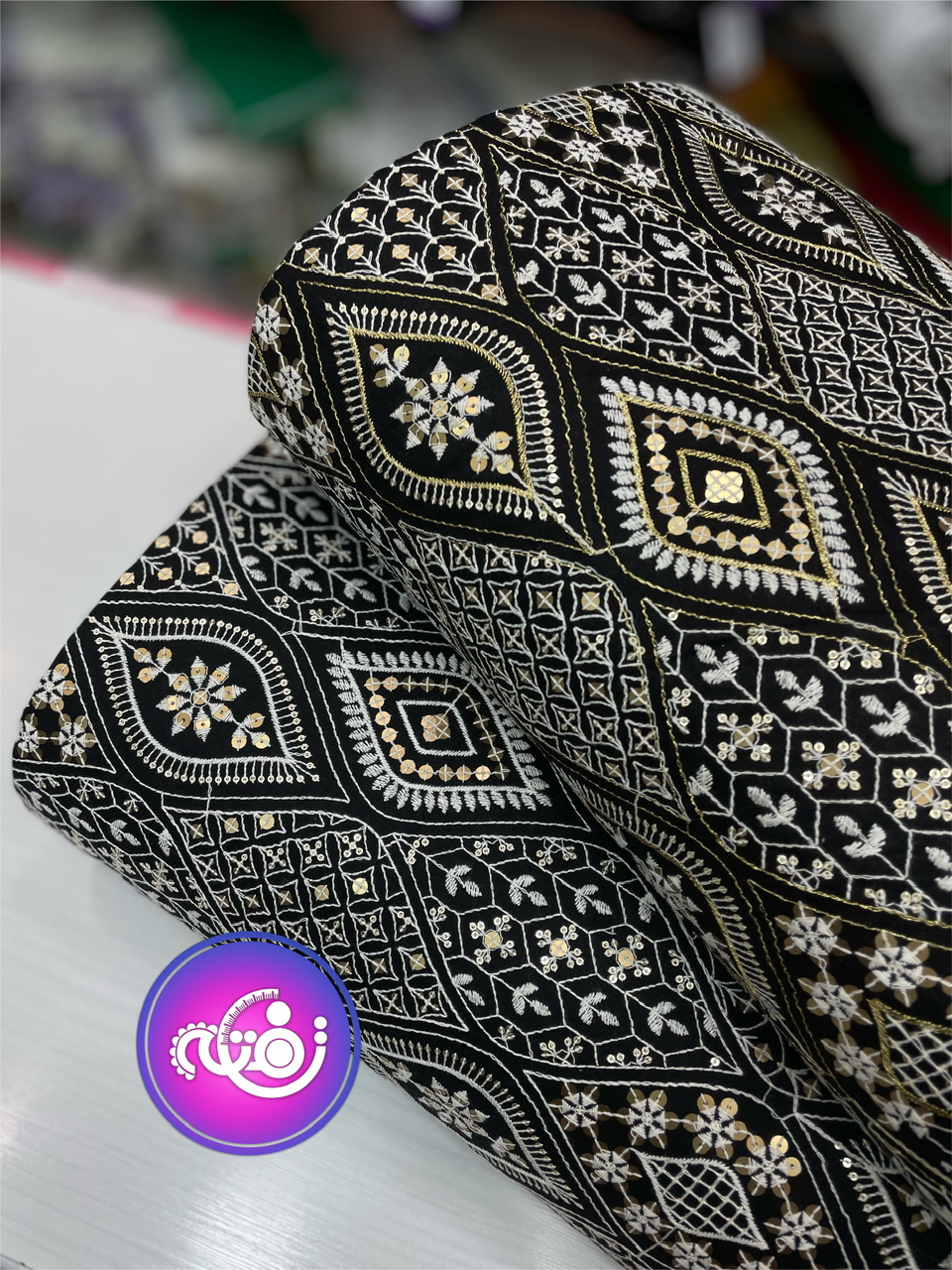 پارچه لینن سوزندوزی