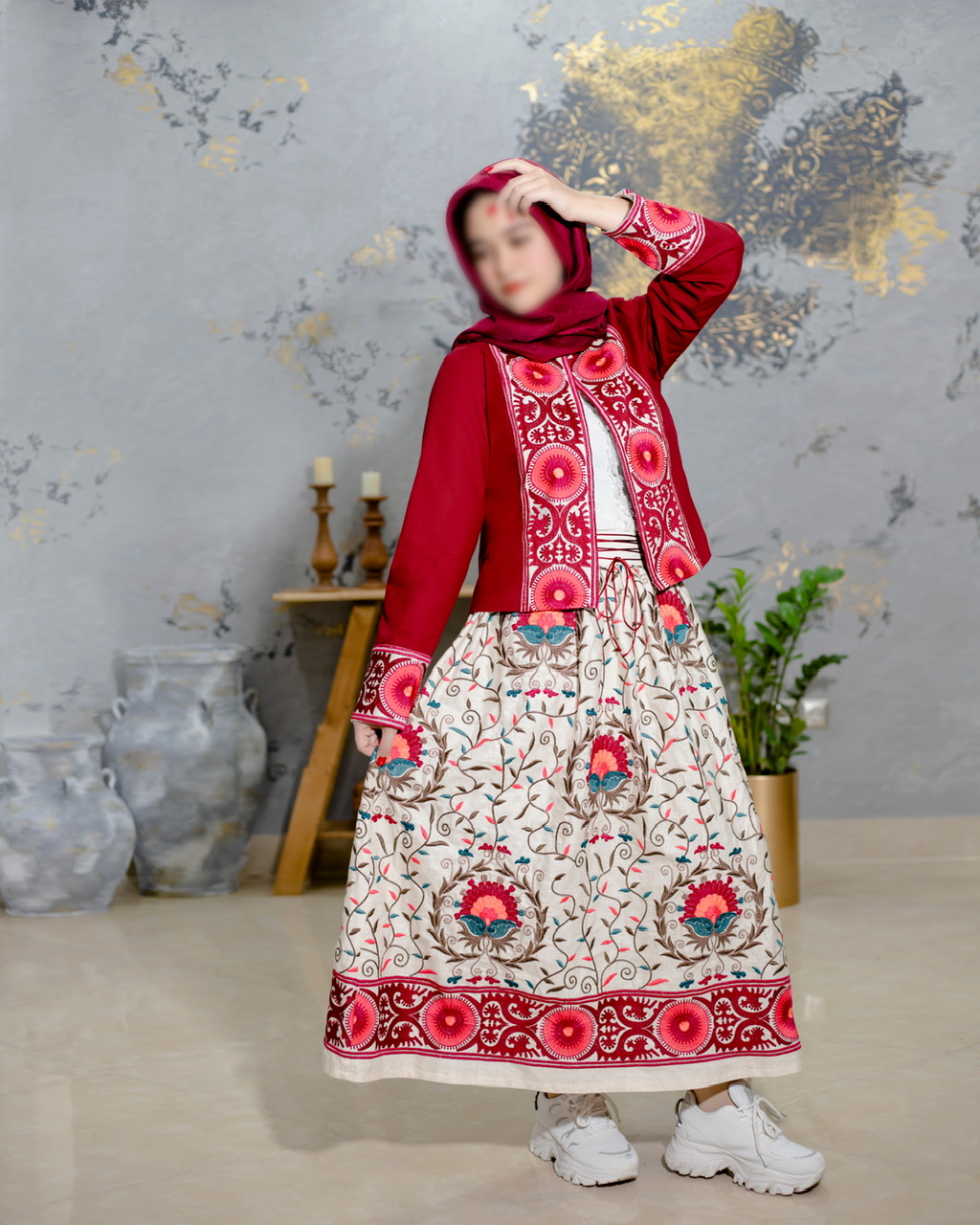 کت و دامن طاووس