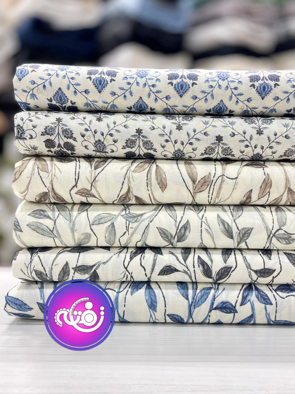 پارچه باتیک طلاکوب