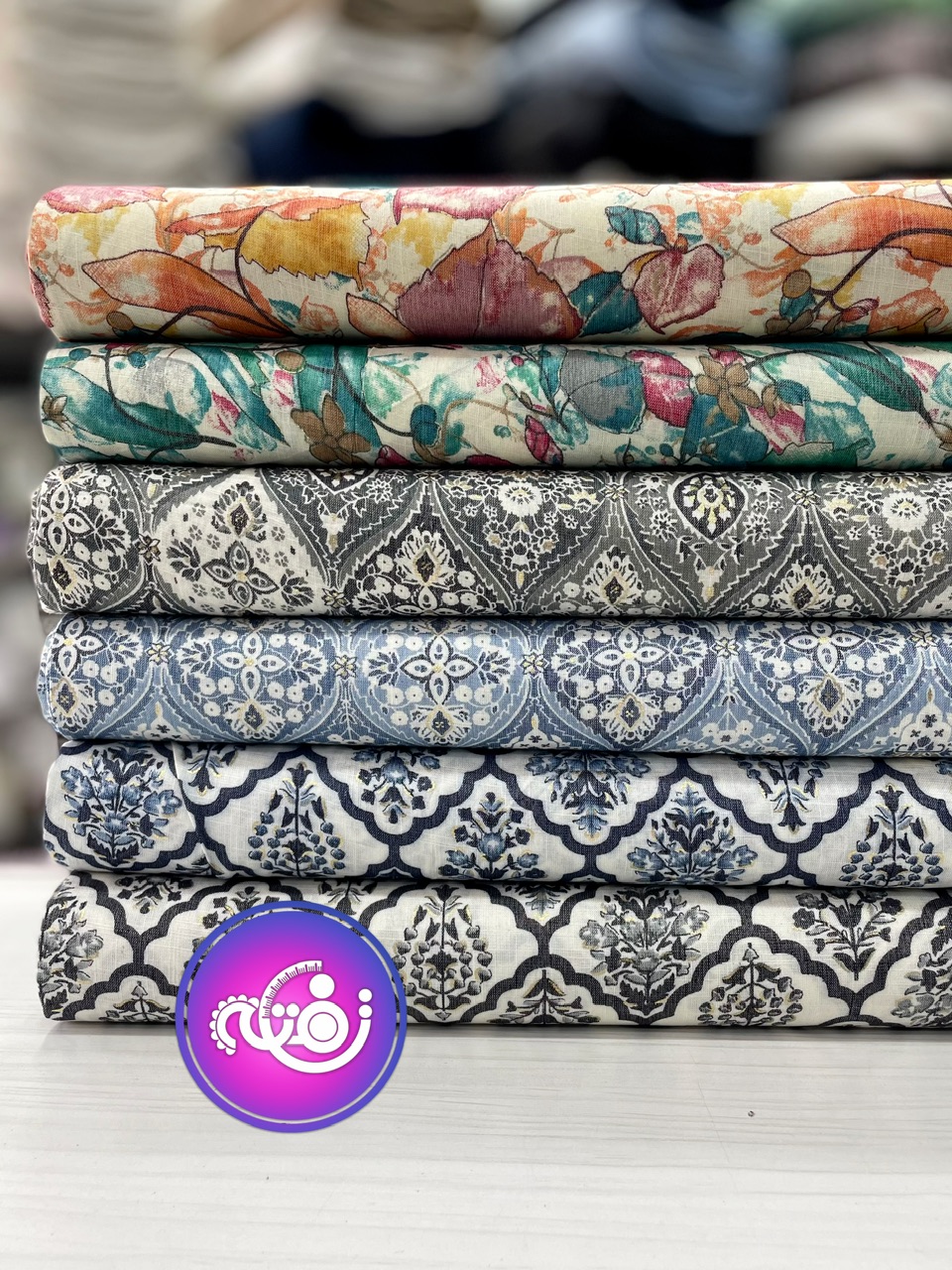 پارچه باتیک طلاکوب