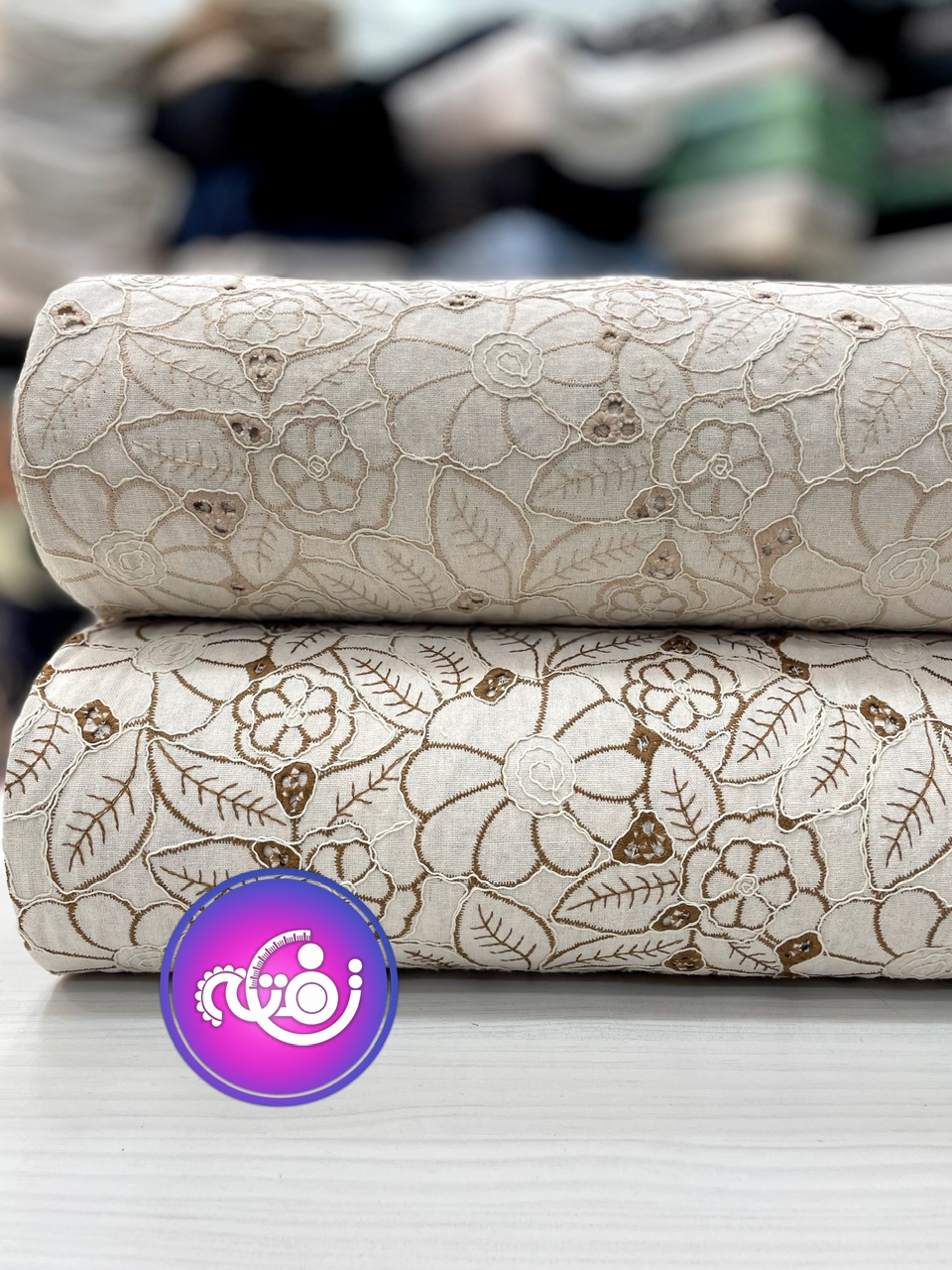 پارچه لینن خامه و قیطان دوزی