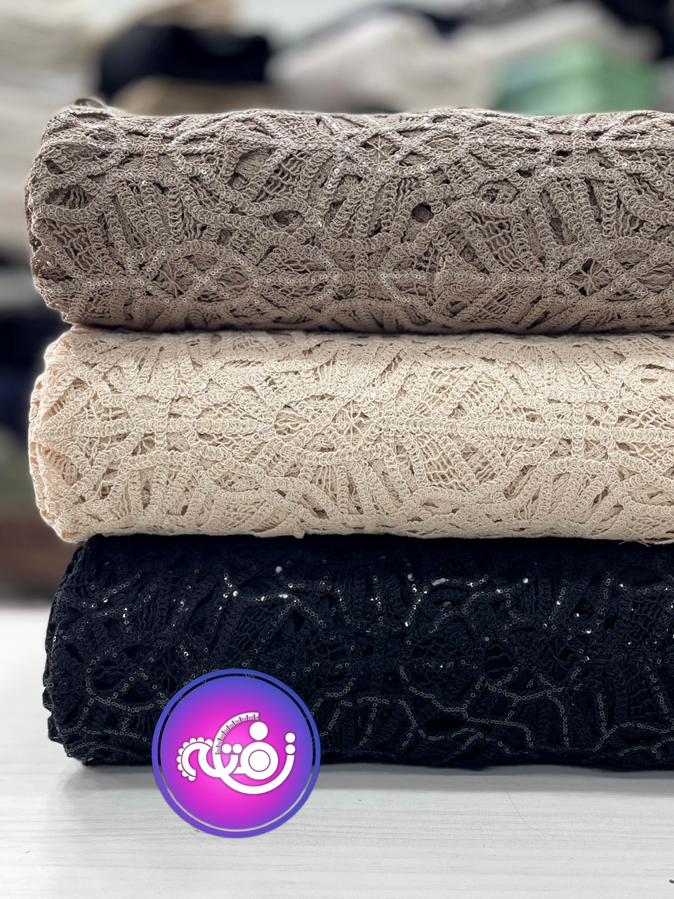 پارچه گیپور پولکدوزی