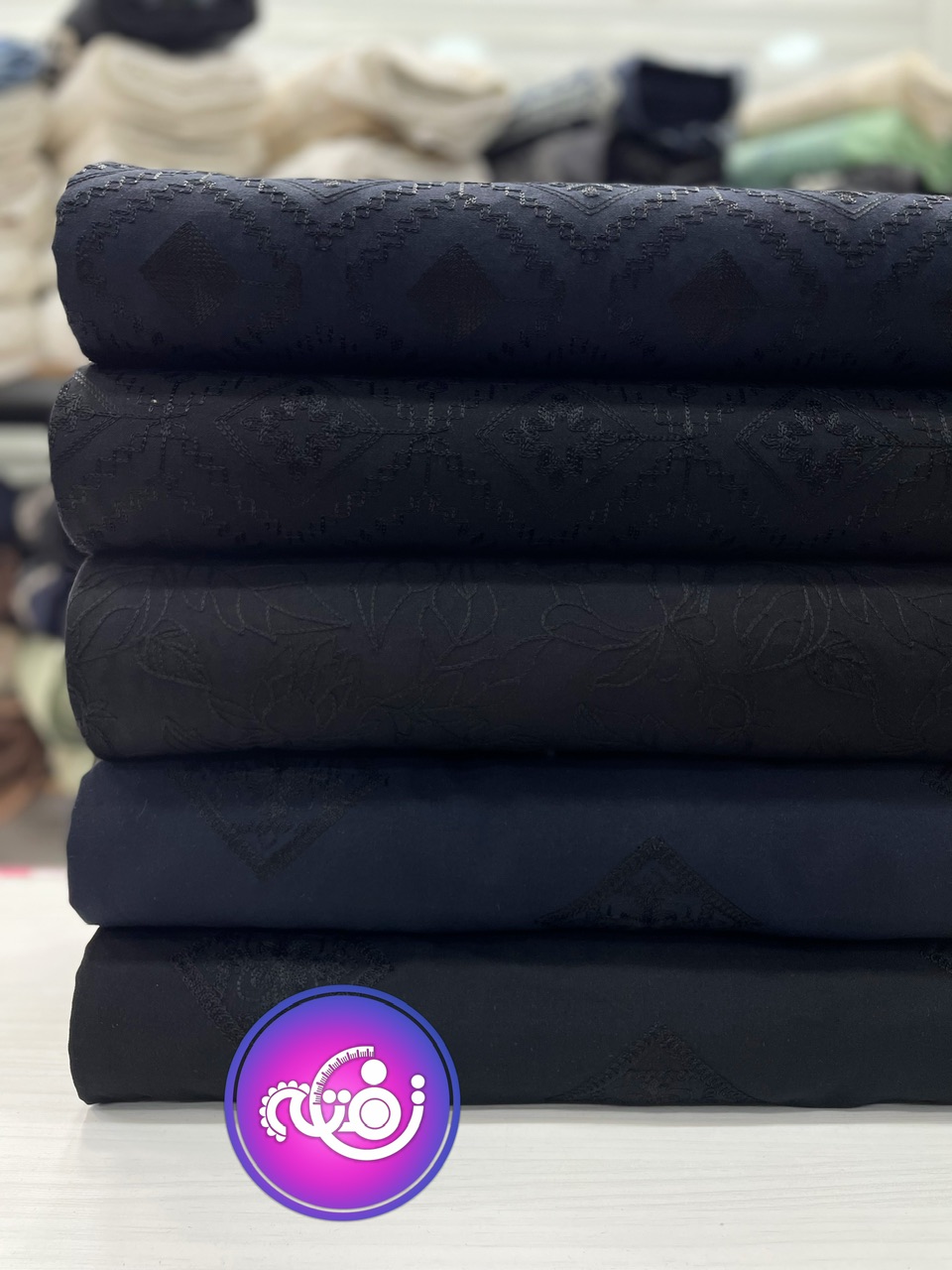 پارچه کرپ نخ گلدوزی