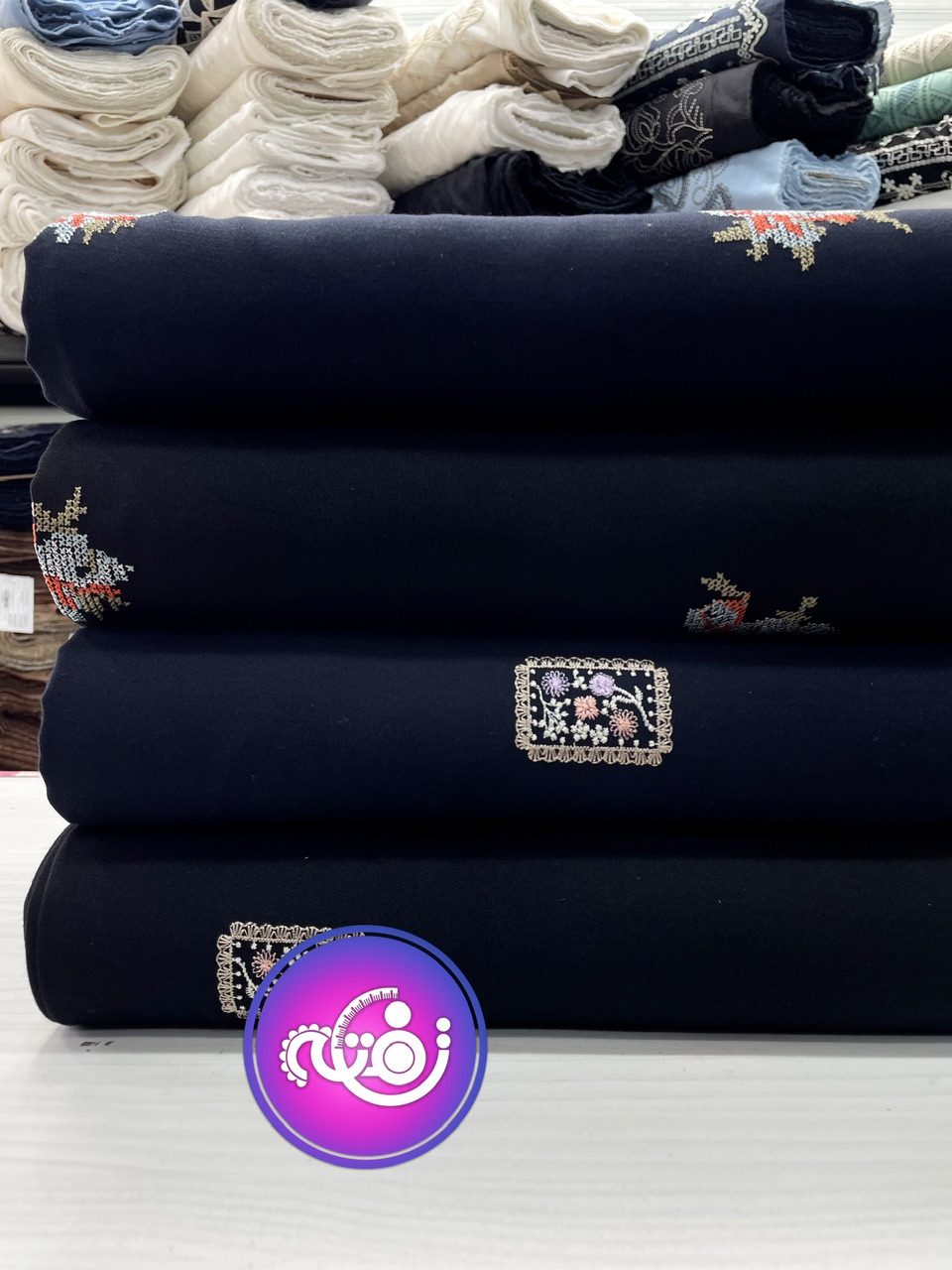 پارچه کرپ نخ گلدوزی